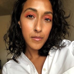 Meet your Posher, Evealease